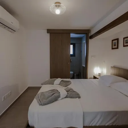 Panmari * Pafos